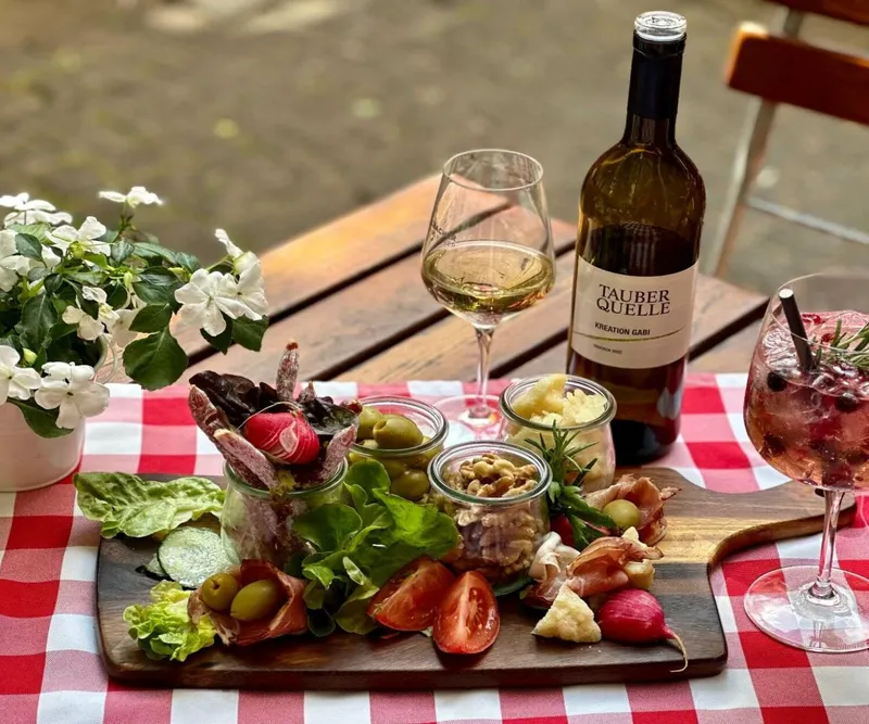 Sản phẩm biergarten stuttgart vesperbrett 1500x1250 — Restaurant Tauberquelle — MST EU2467894