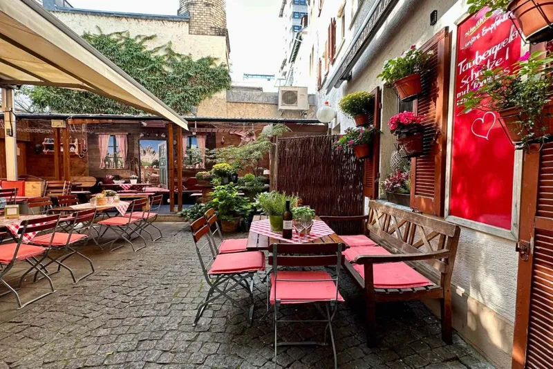 Sản phẩm biergarten stuttgart mitte 1300x867 — Restaurant Tauberquelle — MST EU2467894